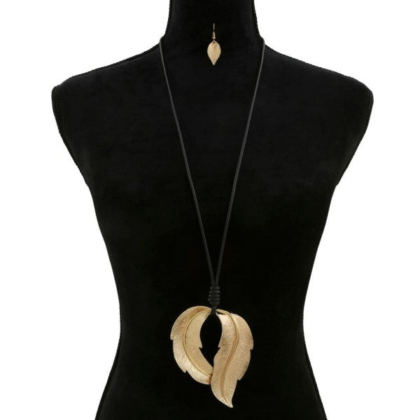 METAL PENDANT