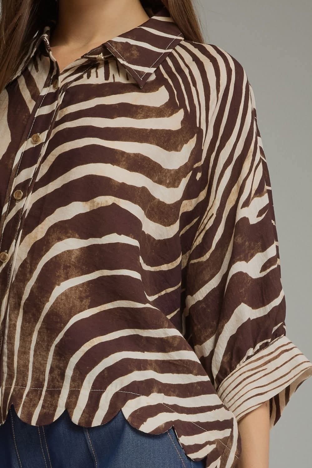 NAVY ZEBRA TOP