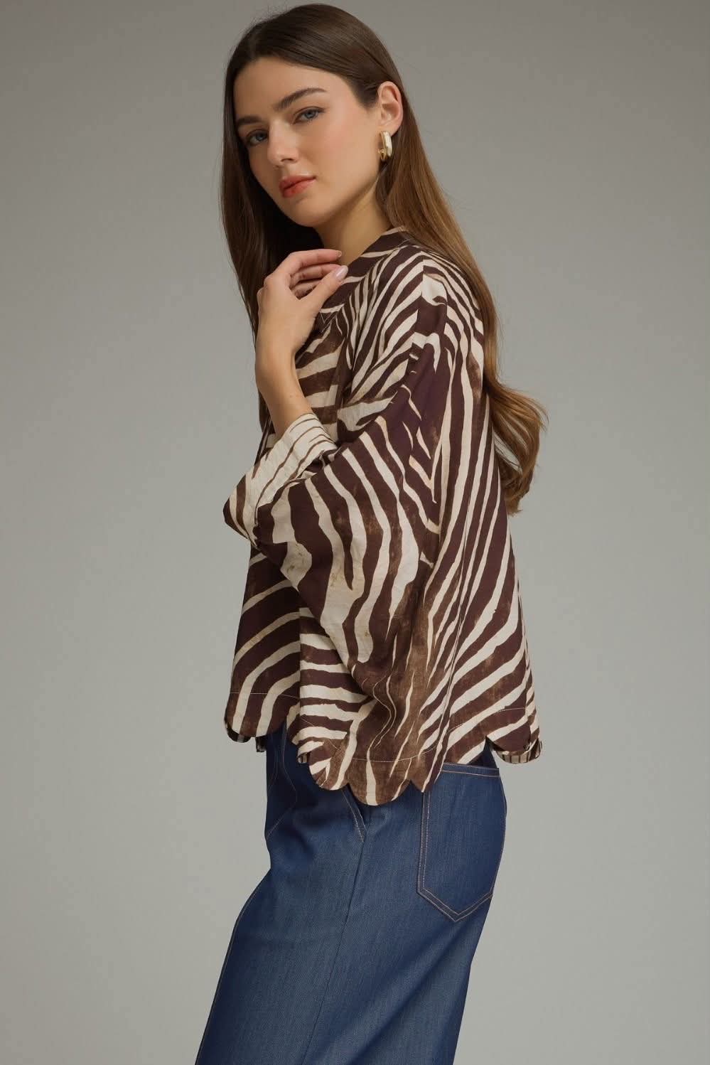 NAVY ZEBRA TOP