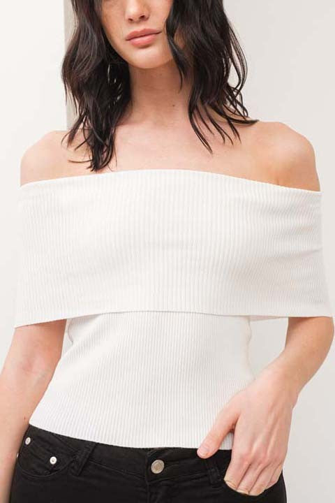 YOKO OFF SHOULDER TOP