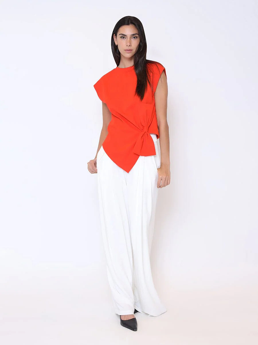 ASYMMETRICAL CROP TEE