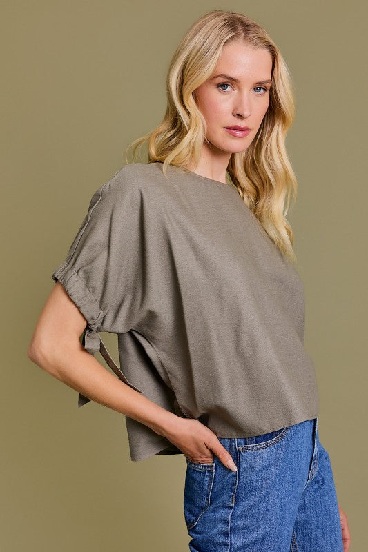 KNOT CROP TOP