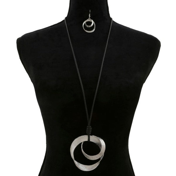 METAL PENDANT