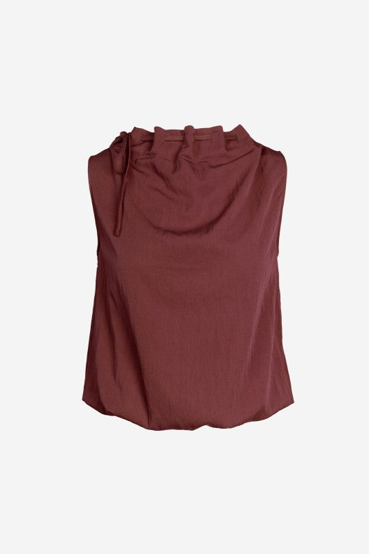 CHINCHED TOP