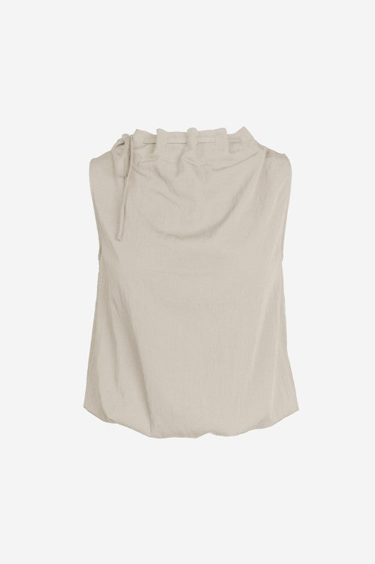 CHINCHED TOP