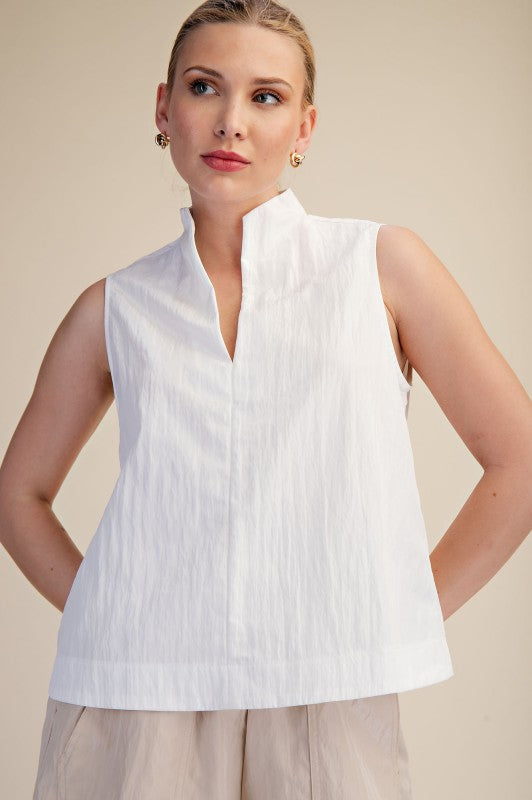 SLIT V NECK TOP